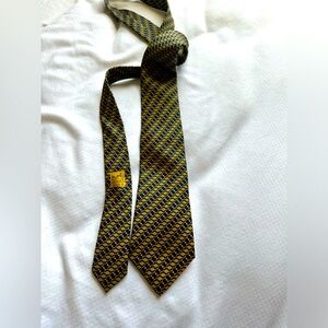 Hermes Mens Necktie with CD tie